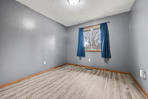 510 N Montgomery Avenue, Le Center, MN 56057