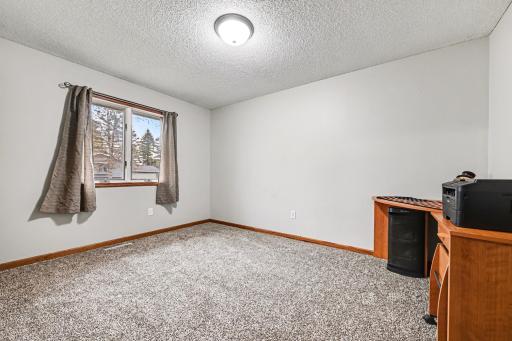 510 N Montgomery Avenue, Le Center, MN 56057