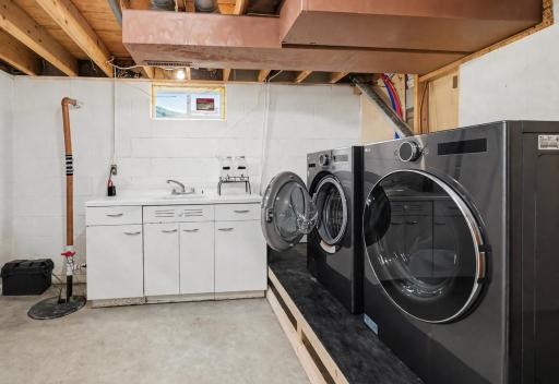 510 N Montgomery Avenue, Le Center, MN 56057