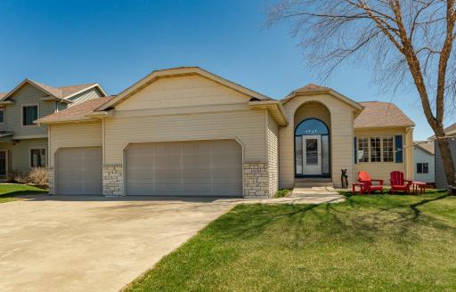 6198 Branch Lane NW, Rochester, MN 55901