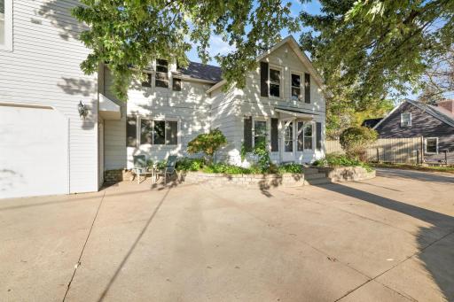 412 Prairie Avenue, Faribault, MN 55021