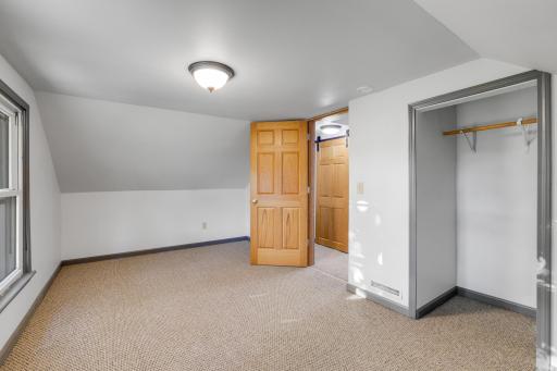 412 Prairie Avenue, Faribault, MN 55021