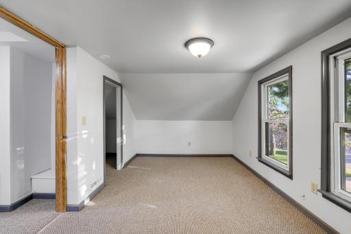 412 Prairie Avenue, Faribault, MN 55021