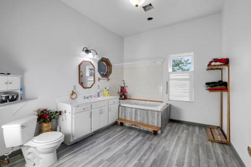 412 Prairie Avenue, Faribault, MN 55021