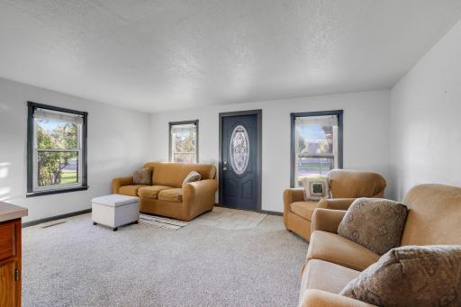 412 Prairie Avenue, Faribault, MN 55021