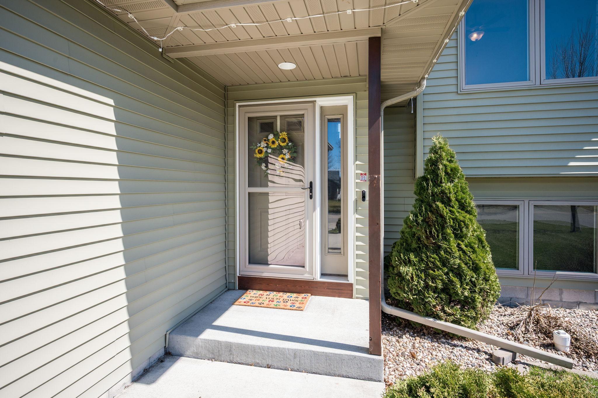 403 Perry St Eagle Lake MN-3.jpg