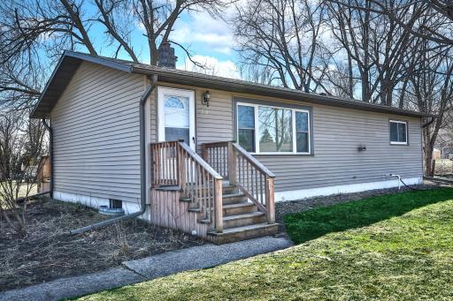 709 8th Avenue NW, Waseca, MN 56093