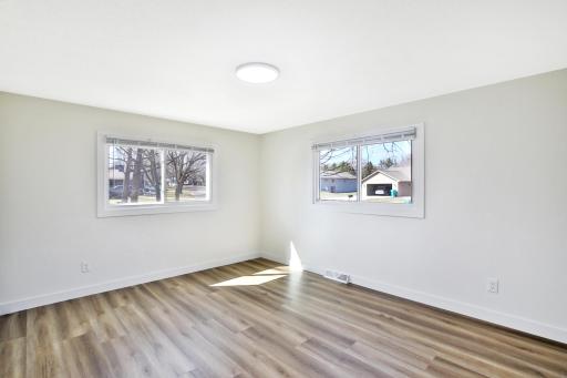 709 8th Avenue NW, Waseca, MN 56093