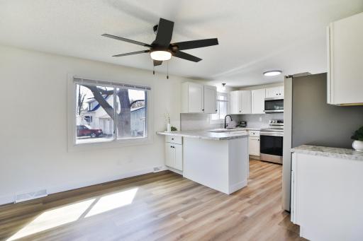 709 8th Avenue NW, Waseca, MN 56093