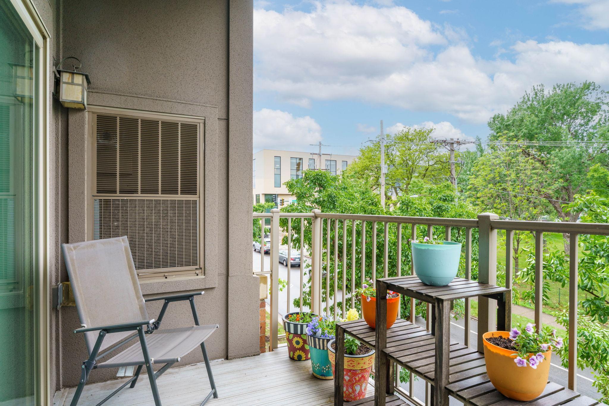 Enjoy the deer that roam in the cemetery across the street. Peaceful view.