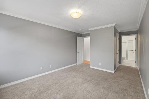 821 Douglas Avenue, 204, Minneapolis, MN 55403