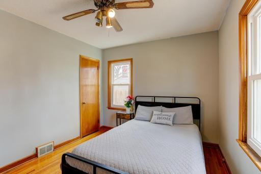 1220 Conway Street, Saint Paul, MN 55106