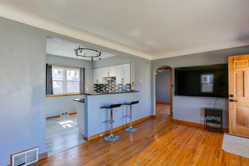 1220 Conway Street, Saint Paul, MN 55106