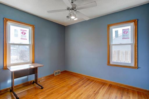 1220 Conway Street, Saint Paul, MN 55106
