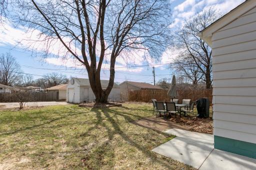 1220 Conway Street, Saint Paul, MN 55106
