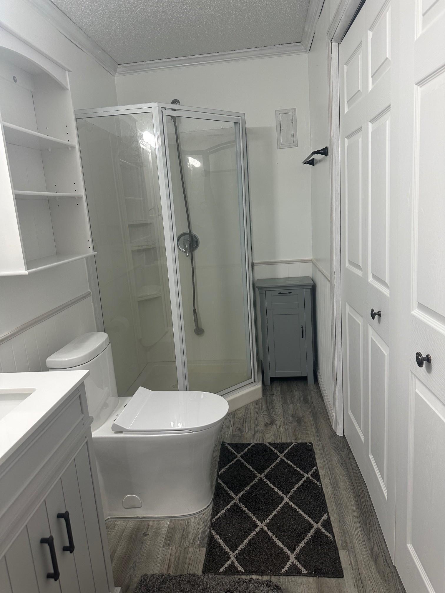 Lower level 3/4 bath/laundry