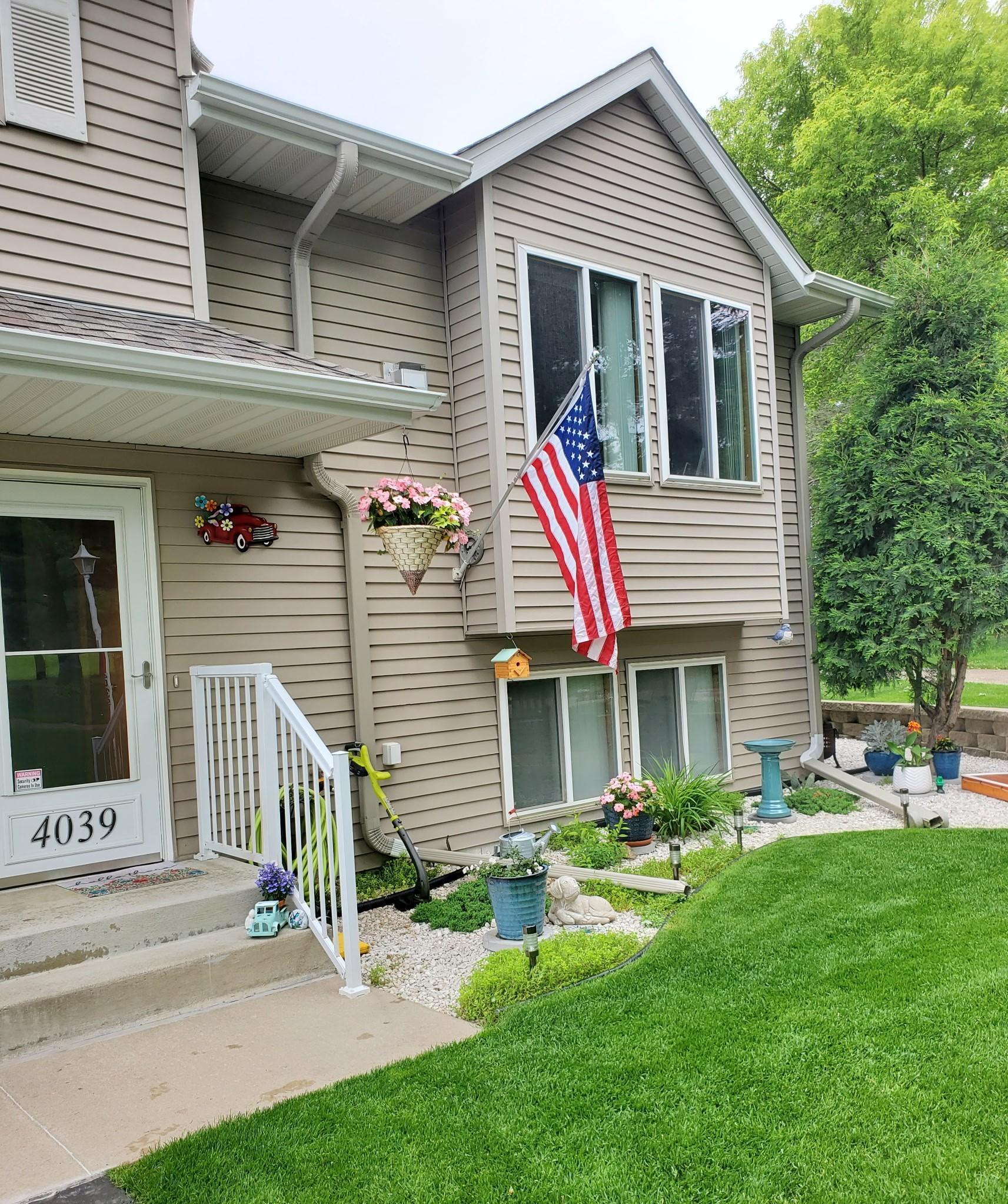 4039 Mallard Place SE