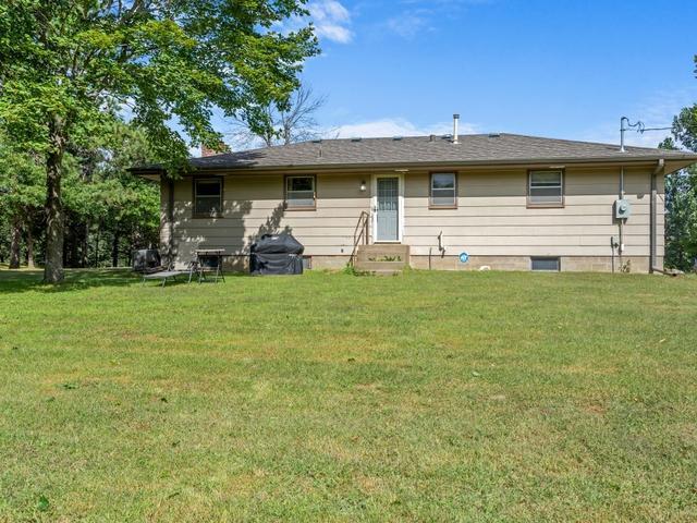 This exceptionally comfortable rambler awaits your presence!