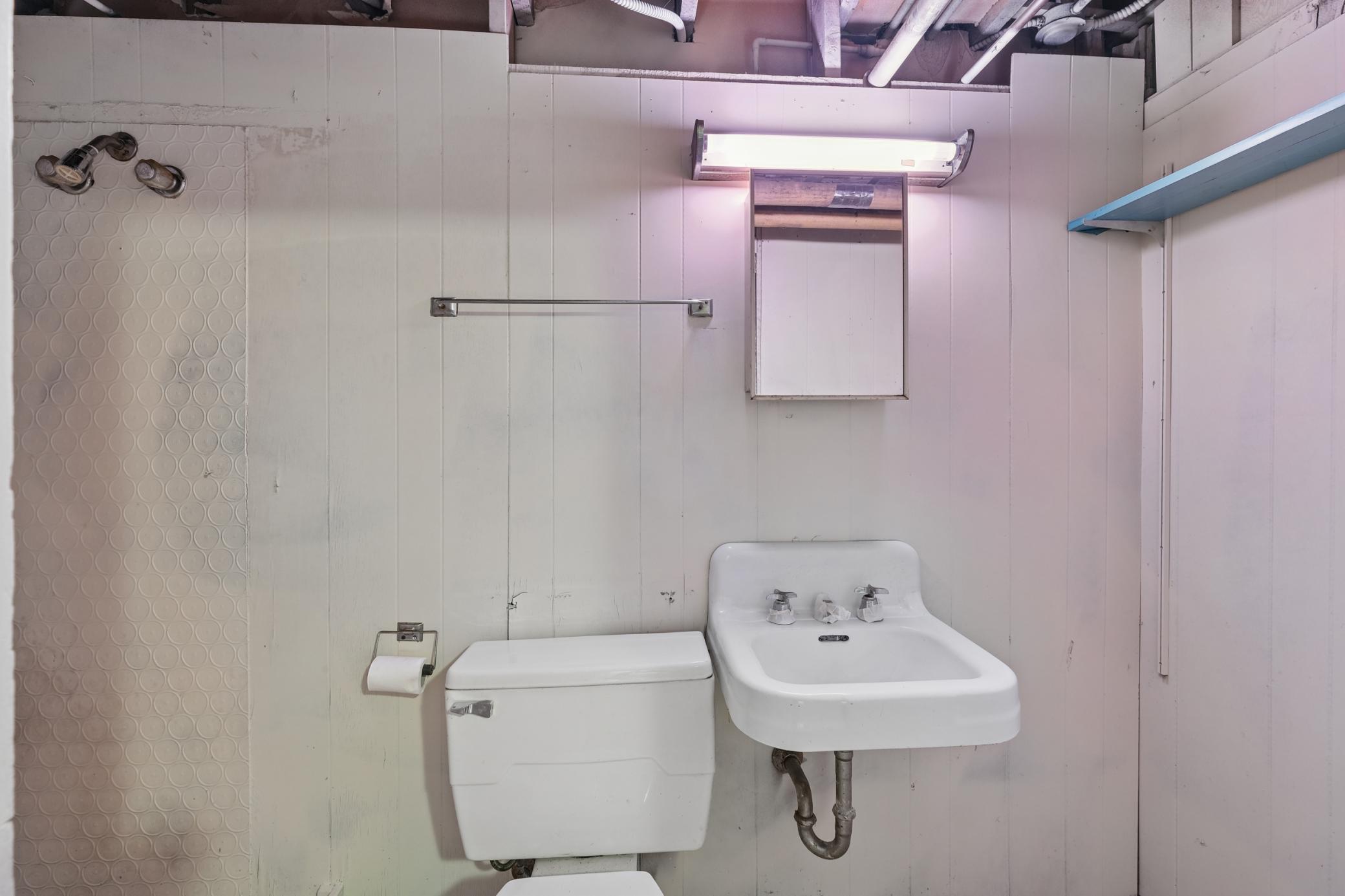 Extra potential in the lower level.