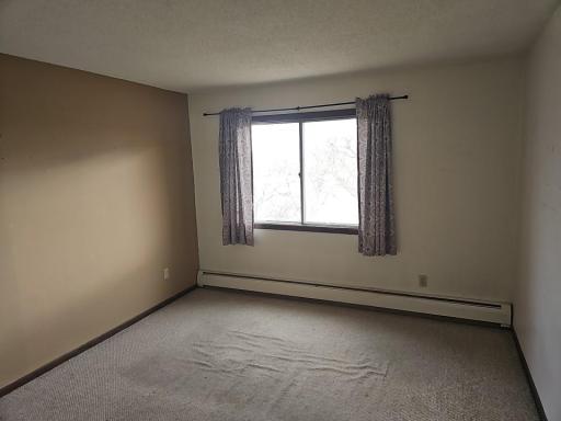 2800 Hillsboro Avenue N, 307, New Hope, MN 55427
