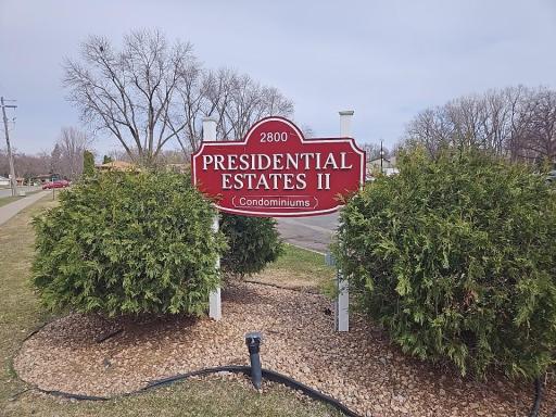 2800 Hillsboro Avenue N, 307, New Hope, MN 55427