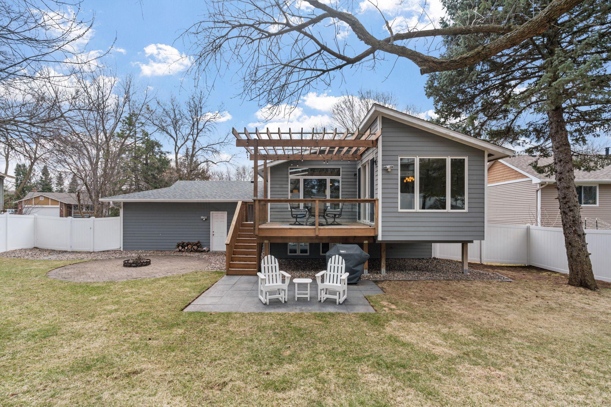 8-web-or-mls-13898 78th Ave N-8.jpg