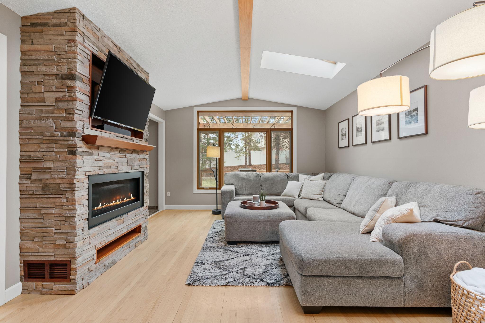 23-web-or-mls-13898 78th Ave N-23.jpg