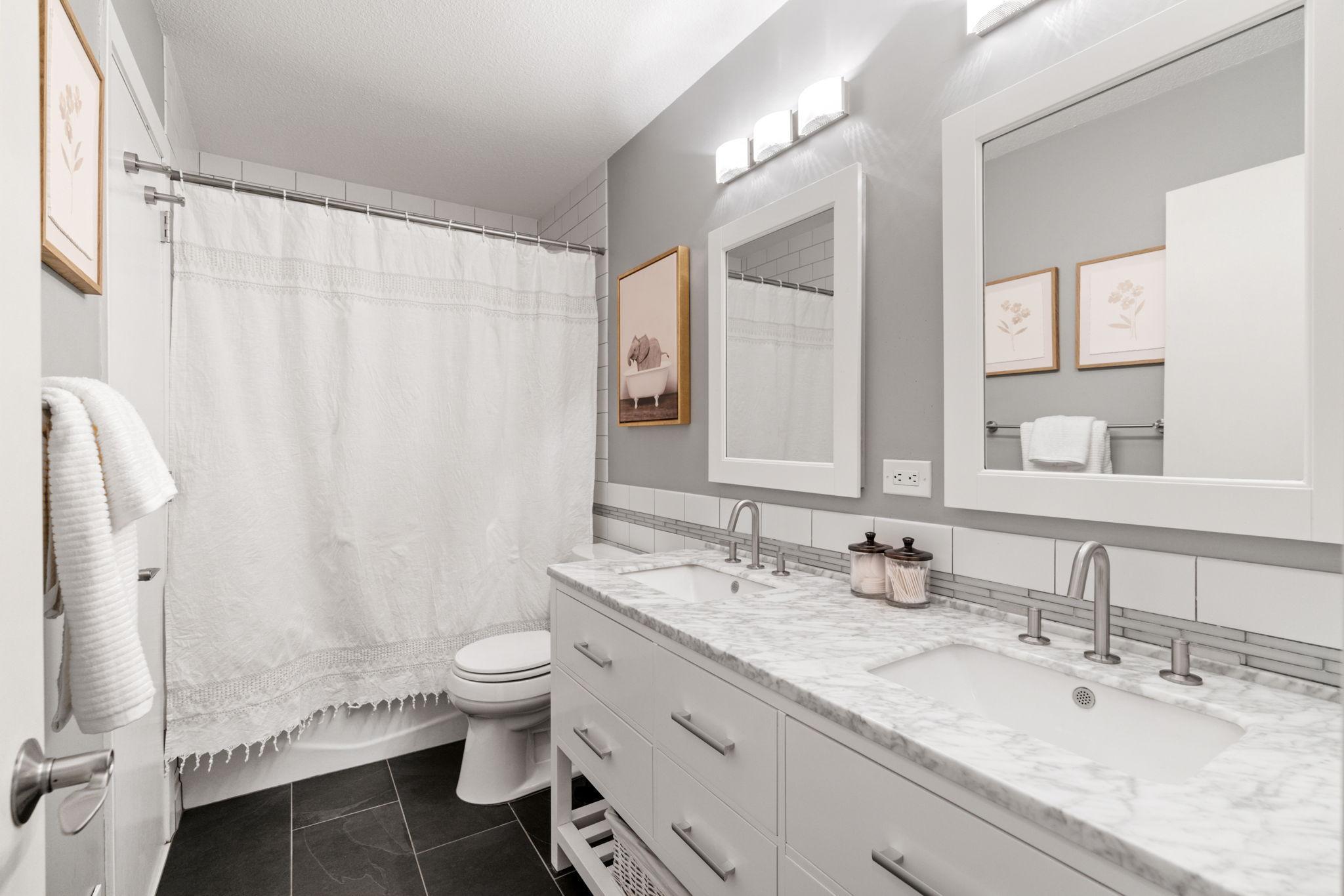 48-web-or-mls-13898 78th Ave N-48.jpg