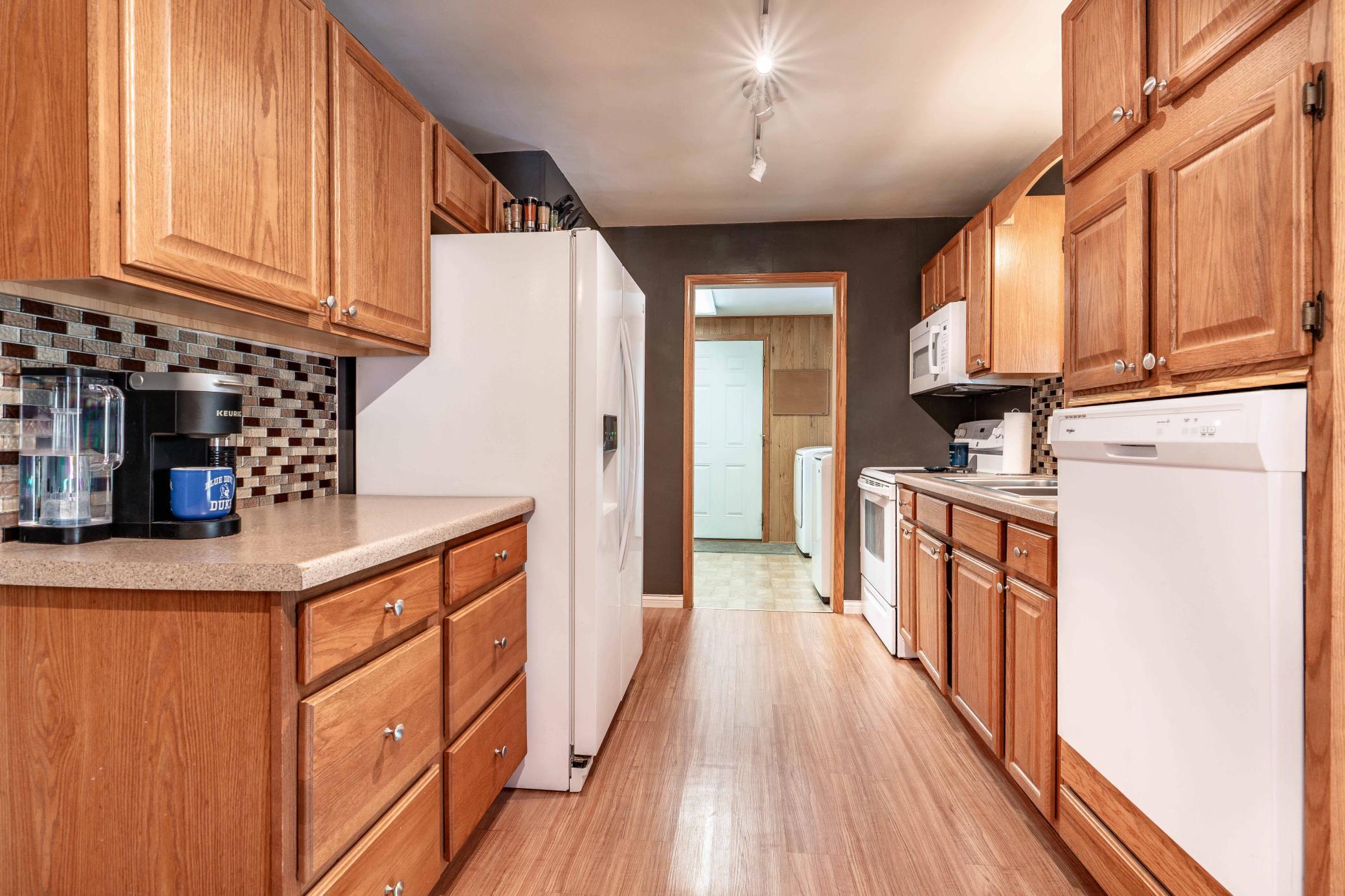 400 W Douglas Ave FF-208.jpg