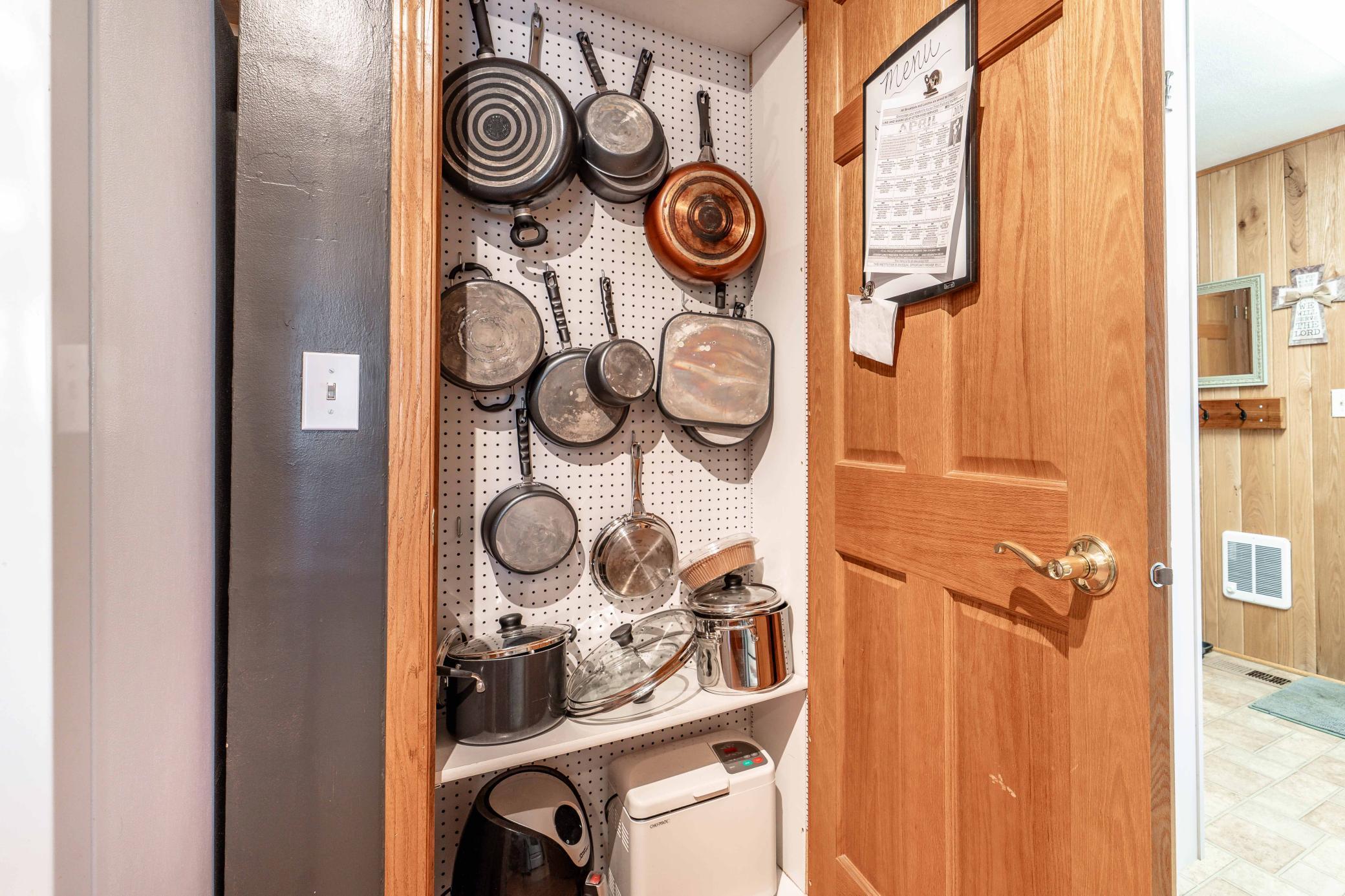 400 W Douglas Ave FF-212.jpg