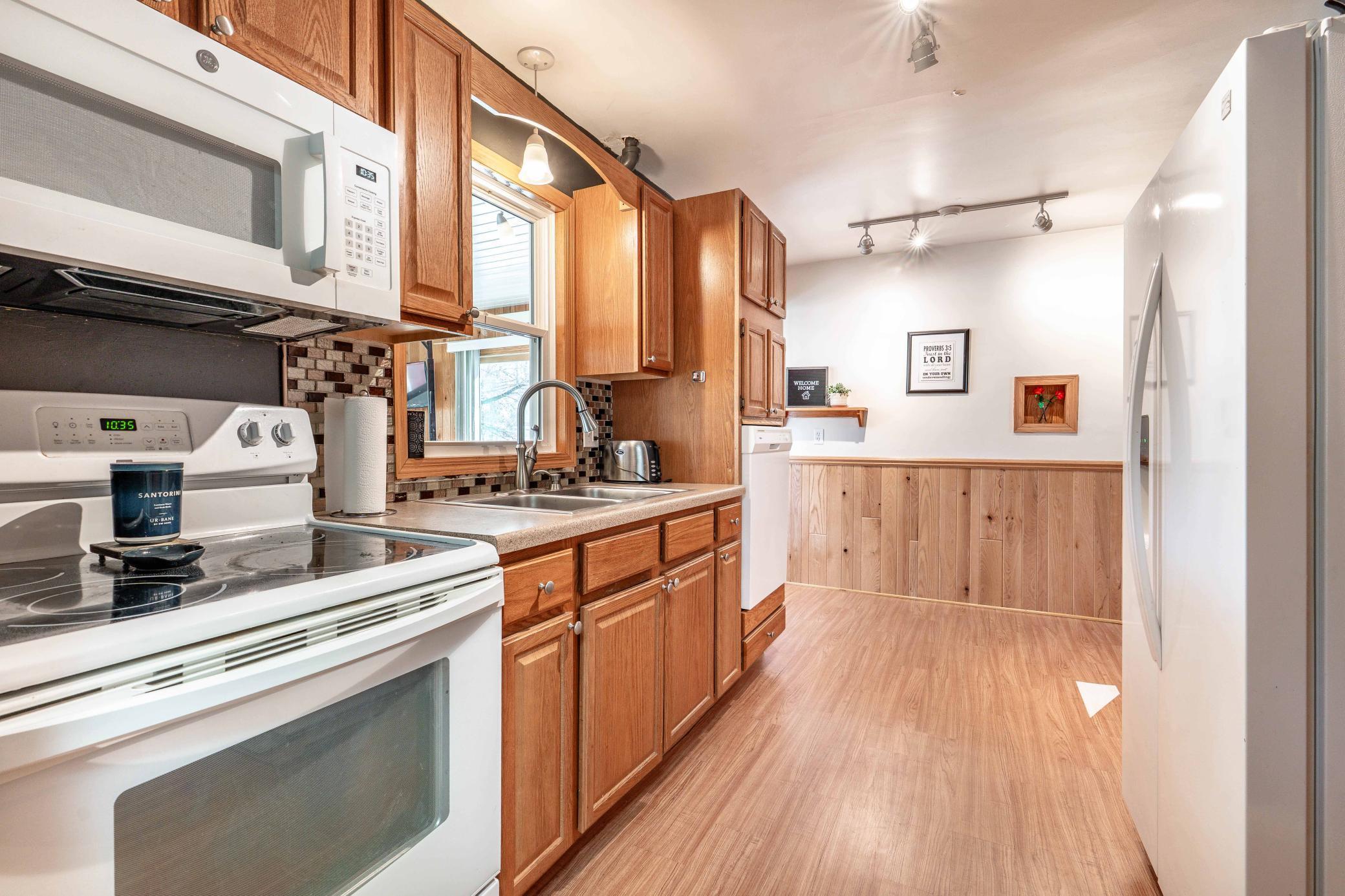 400 W Douglas Ave FF-211.jpg