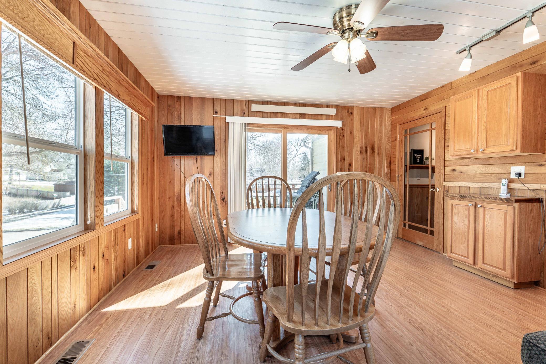 400 W Douglas Ave FF-215.jpg