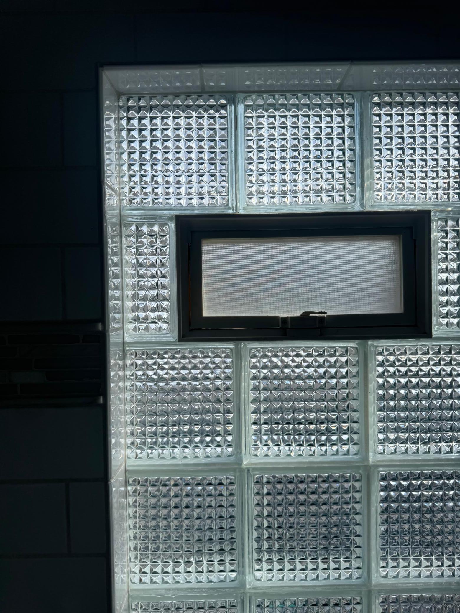 IUpstairs shower glass block