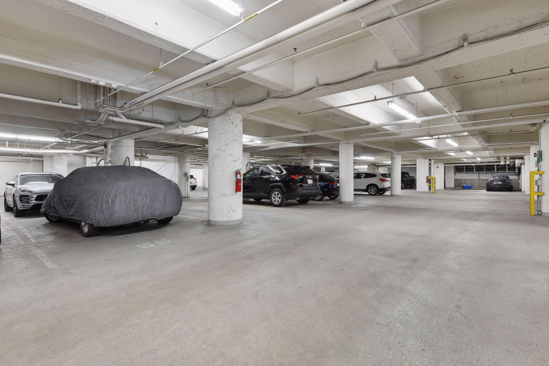 Underground parking - 2 spots assigned with the unit