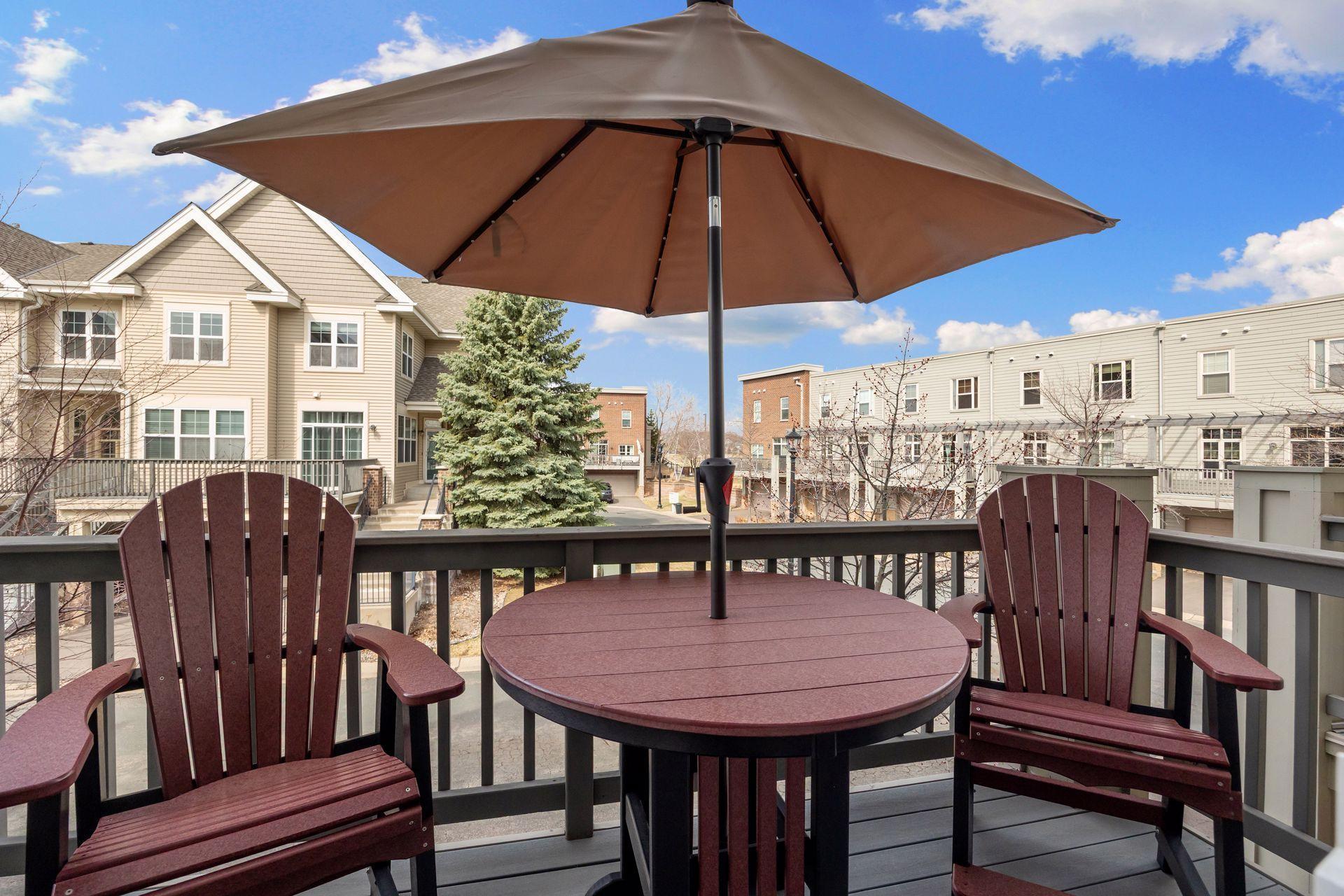 Nice deck to enjoy the outdoors