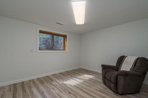 11 Cedar Point Lane NW, Elysian, MN 56028