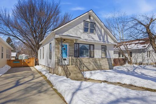 1407 10th Street S, Fargo, ND 58103
