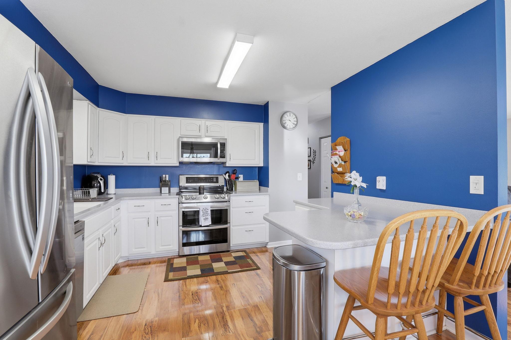 Lots of prep area and space.