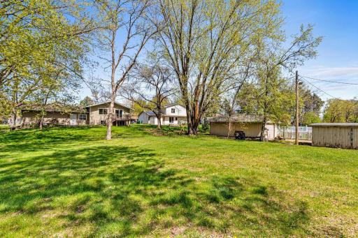 715 County Road C W, Roseville, MN 55113