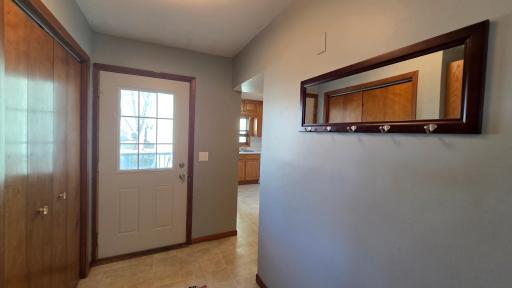 511 W 1st Street, Lakefield, MN 56150