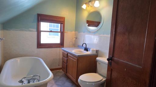 511 W 1st Street, Lakefield, MN 56150
