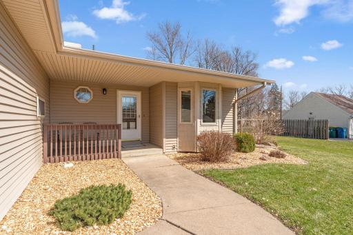 135 Old County Road C E, Little Canada, MN 55117