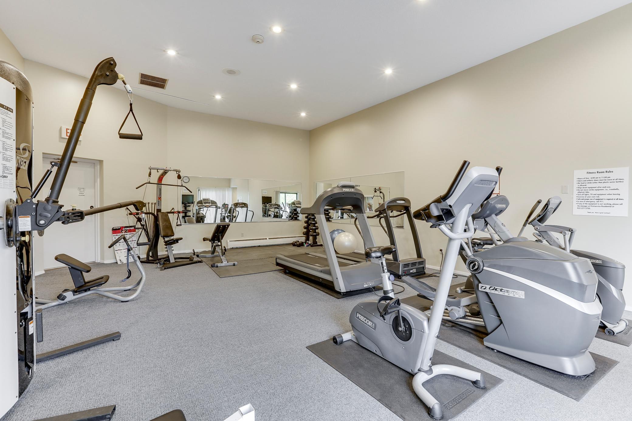 This great fitness area is well equipped!