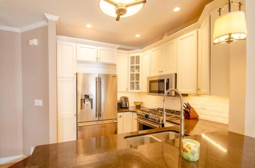 660 Kingfisher Lane, I, Saint Paul, MN 55125