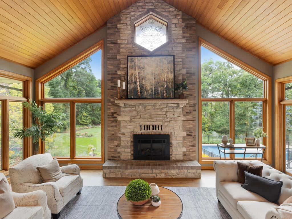 20025 Jeffrey Ave N Forest Lake MN 55025 USA-038-055-035-MLS_Size.jpg