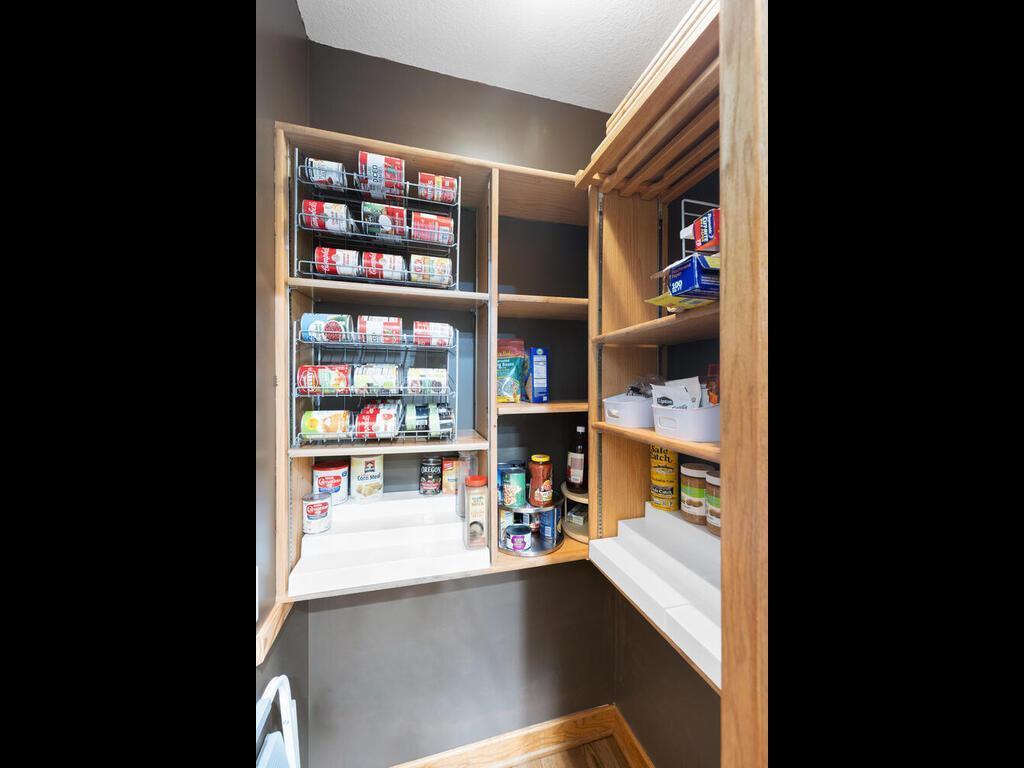 20025 Jeffrey Ave N Forest Lake MN 55025 USA-045-019-042-MLS_Size.jpg