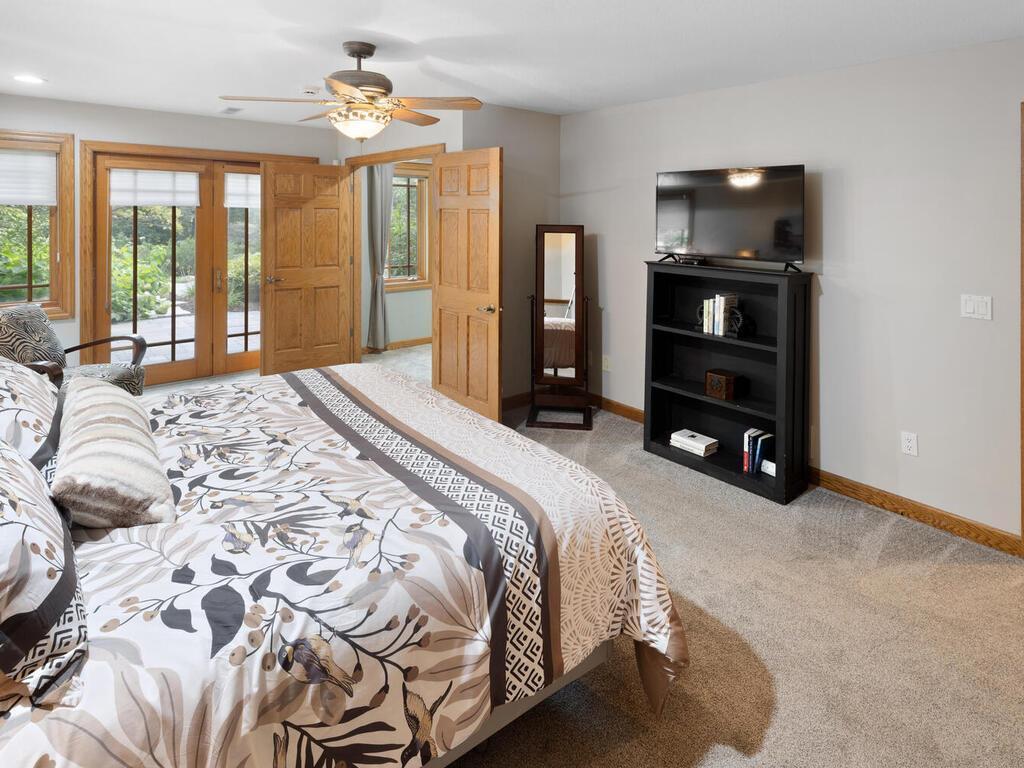 20025 Jeffrey Ave N Forest Lake MN 55025 USA-052-033-049-MLS_Size.jpg