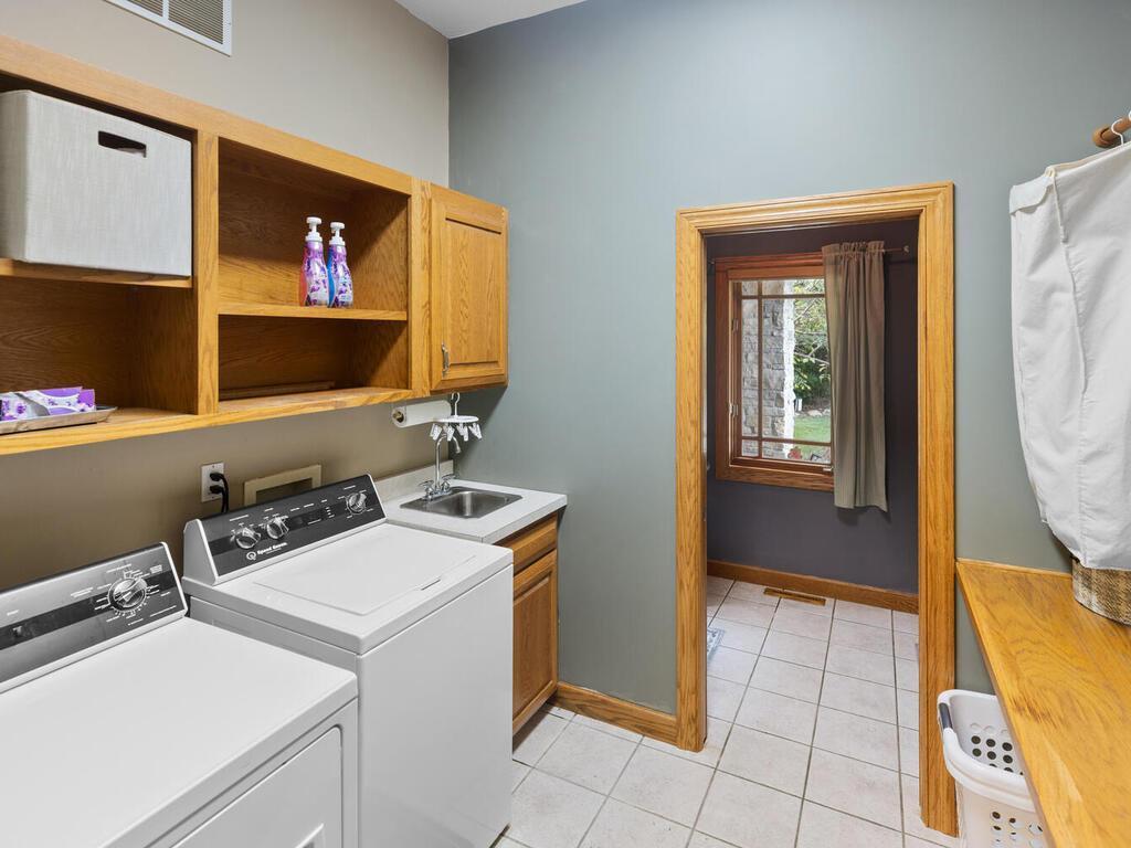 20025 Jeffrey Ave N Forest Lake MN 55025 USA-043-041-040-MLS_Size.jpg