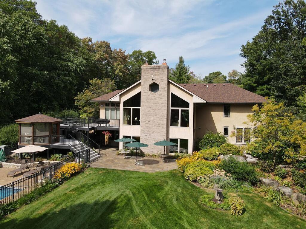 20025 Jeffrey Ave N Forest Lake MN 55025 USA-012-007-006-MLS_Size.jpg