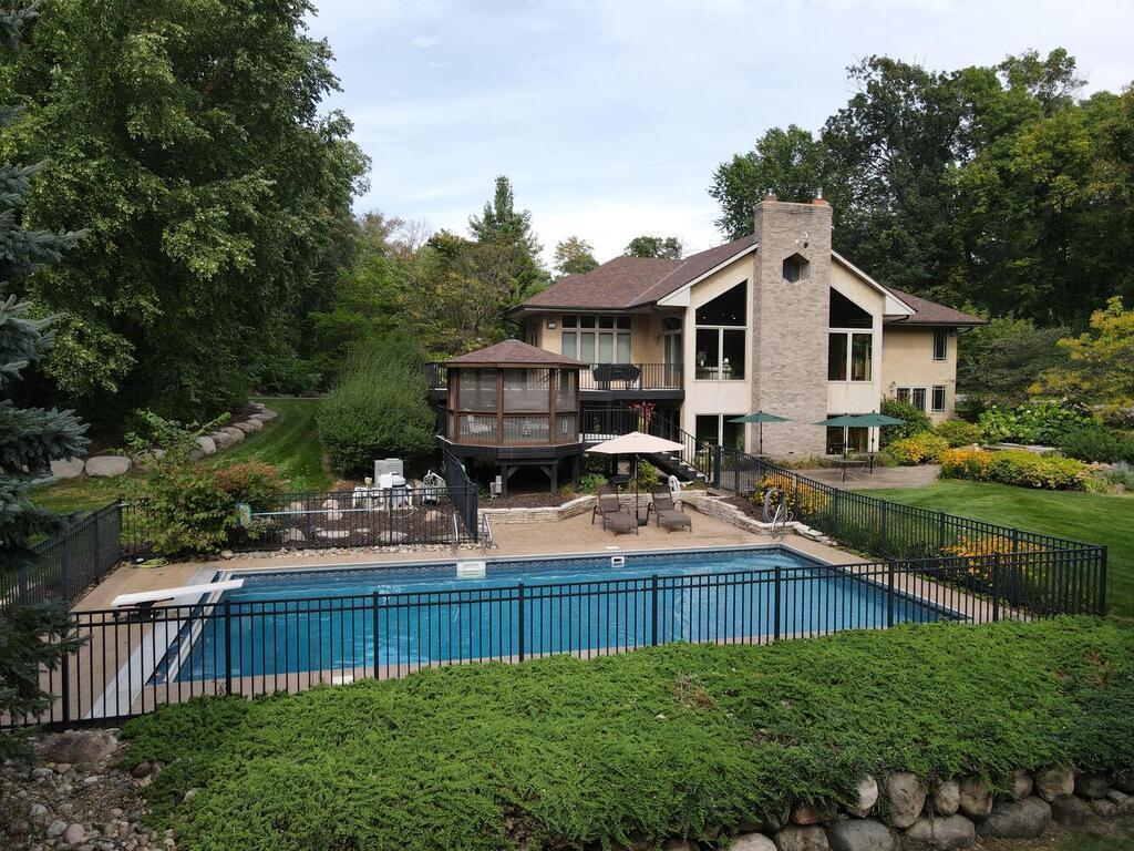 20025 Jeffrey Ave N Forest Lake MN 55025 USA-015-003-011-MLS_Size.jpg